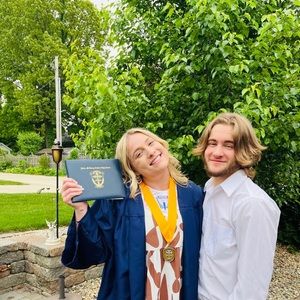 Meet your Posher, Sam